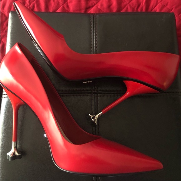prada stiletto shoes